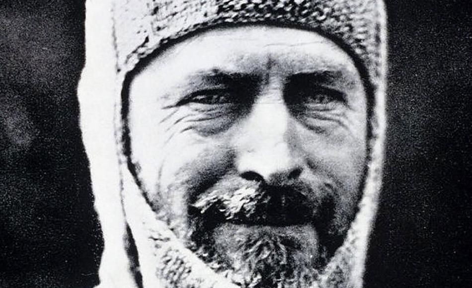 Mit dem Eisbrecher zu Mawson’s Hütte